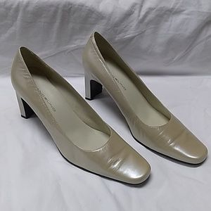 Bandolino heels